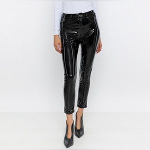Gorgeous shiny bubblegum pants. Size 4-6